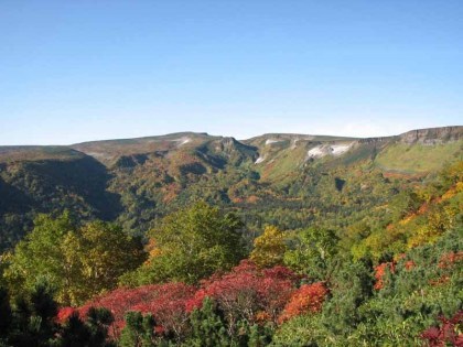 平ヶ岳の方向の景観