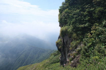 ザンゲ岩。ラクダの背からずっと見え続けている岩なので、ようやくたどり着いたという感じがしました。