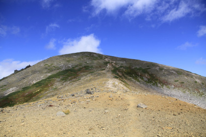 北鎮分岐から見た北鎮岳。