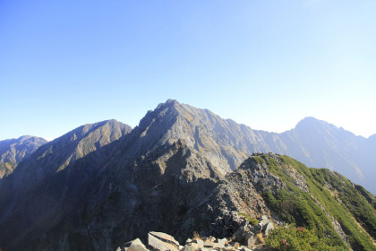 西穂高岳から見た奥穂高岳の方角。