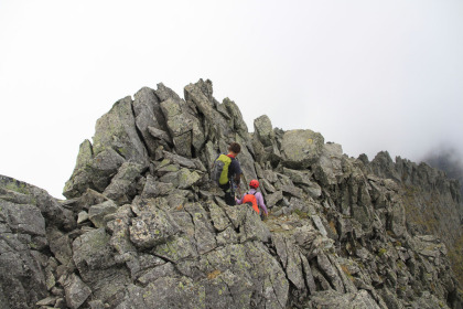 ガイドとロープでつながった登山者とすれ違いました。まさにマッターホルンです。