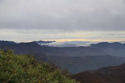 雨飾山から見た戸隠山。