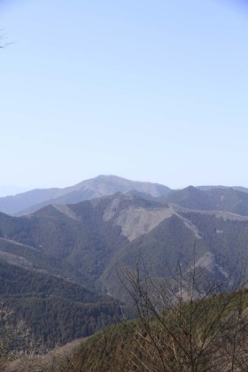 堂所山から見た景観。