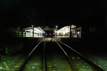 鳩の巣駅。