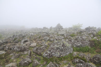 蓼科山の山頂。