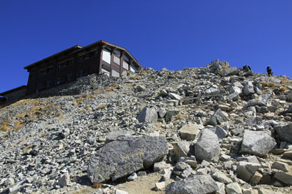 雄山の山頂。