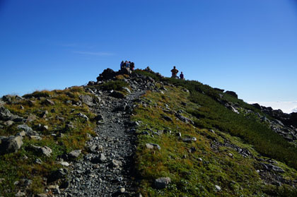 荒川東岳の山頂。