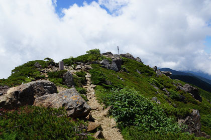 茶臼岳の頂。