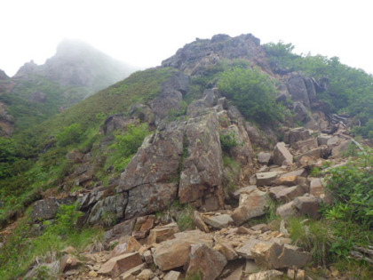 阿弥陀仏岳の岩場。