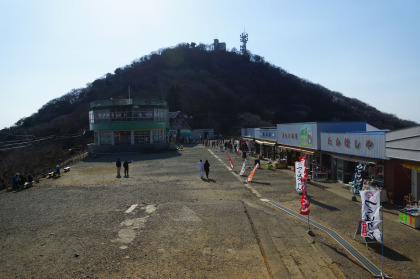 下った道を上り返し御幸ヶ原に達しました。