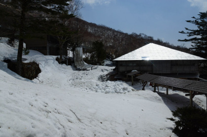 春、残雪の那須岳周回
