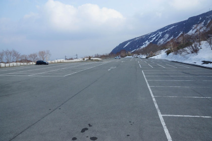 クルマがいなくなっていた県営駐車場。