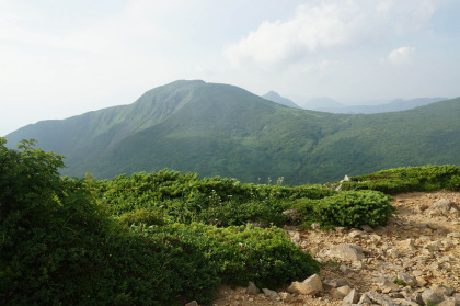 1900m峰から見た三本槍ヶ岳。