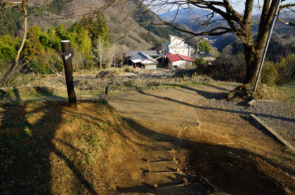 歩道の終わり